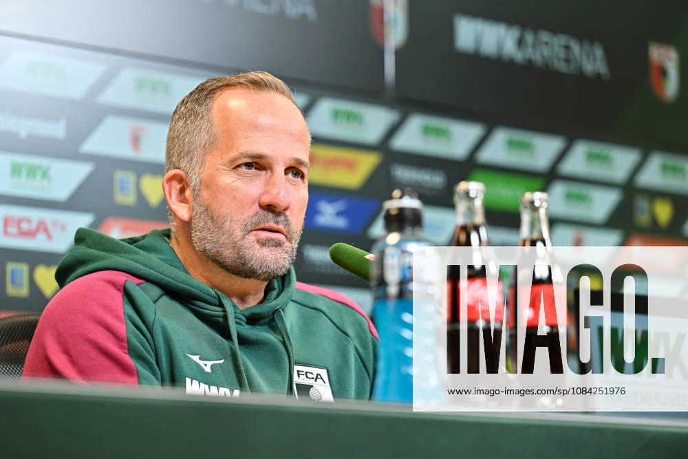 FC Augsburg Press Conference, October 8, 2026, AUGSBURG, GERMANY. Pictured: Manuel BAUM, FC Augsburg coach, at the press conference ahead of the Bundesliga match against FC Bayern.