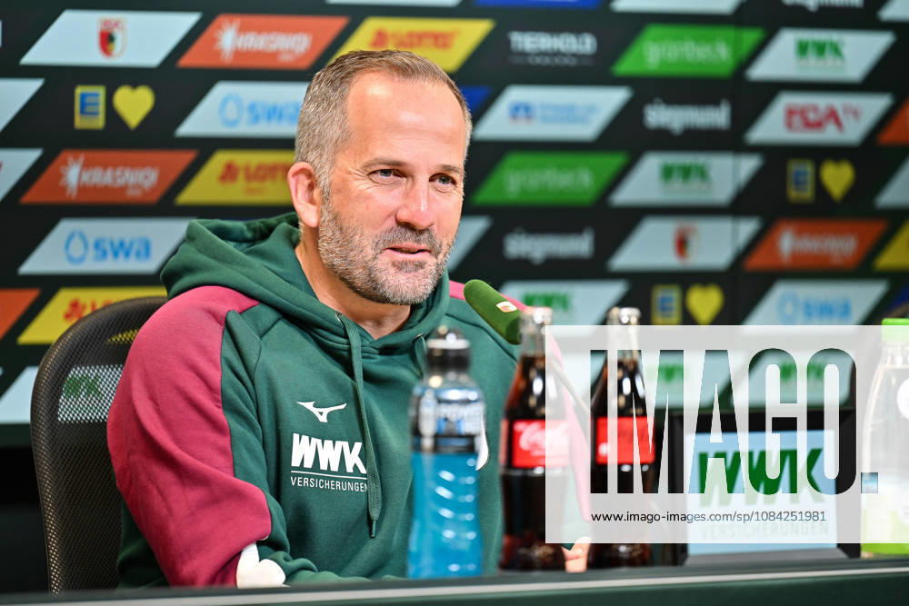 FC Augsburg Press Conference, October 8, 2026, AUGSBURG, GERMANY. Pictured: Manuel BAUM, FC Augsburg coach, at the press conference ahead of the Bundesliga match against FC Bayern.