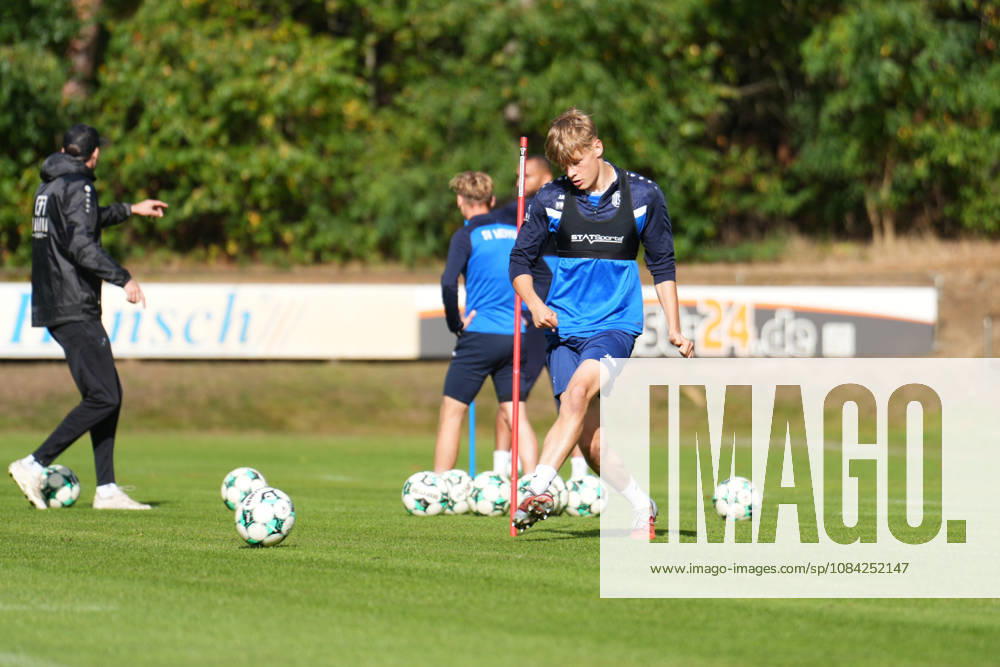 German Soccer, Training Session, 3rd Division, 2026–2027 Season, NVB Campus B, Hänsch Arena Field, SV Meppen, Thursday, October 8, 2026, Morning Training: Mika Hermann of SV Meppen, No. 22, plays the ball