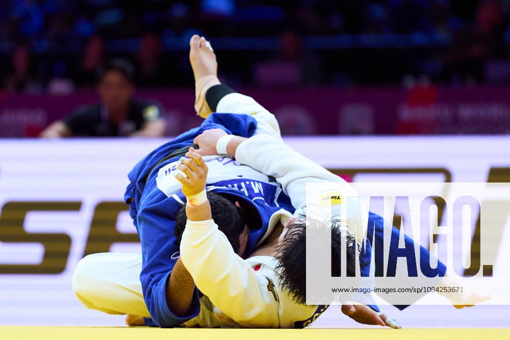 (Top-Bottom) Fatiyev Murad (AZE), Goki Tajima (JPN),, OCTOBER 8, 2026 -Judo : World Judo Championships BAKU2026 Mens -90kgSemi-final match at National Gymnastics Arena in Baku, Azerbaijan. aflo_354298669 KenxAsakurax