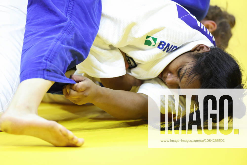 AZERBAIJAN, BAKU - OCTOBER 8, 2026: Nauana Silva of Brazil (front) and Giovanna Scoccimarro of Germany compete in their -70 kg bout as part of the 2026 World Judo Championships at the National Gymnastics Arena 2026 World Judo Championships In Baku - ZUMAt113 20261008_zaa_t113_450