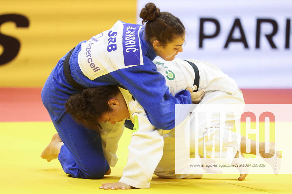 AZERBAIJAN, BAKU - OCTOBER 8, 2026: Madina Taimazova (bottom) of Russia and Aleksandra Andric of Serbia compete in their -70 kg bout as part of the 2026 World Judo Championships at the National Gymnastics Arena. Mikhail Sinitsyn TASS 98954767