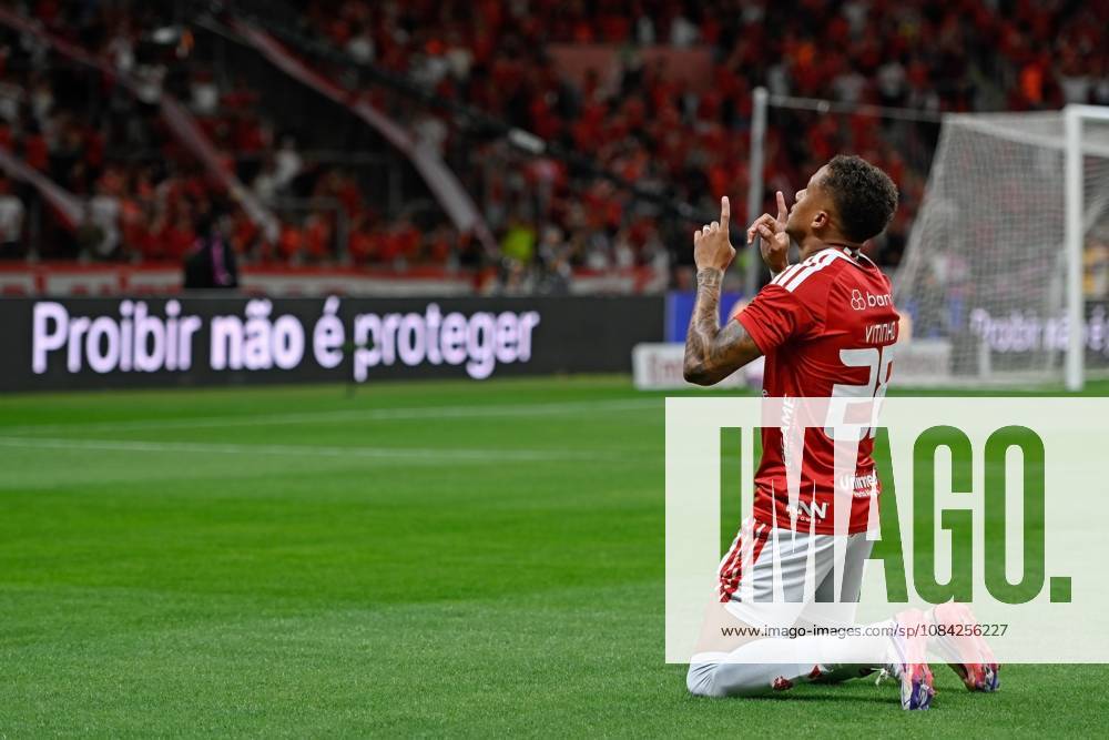 7th October 2026; Beira-Rio Stadium, Porto Alegre, Brazil; Brazilian Serie A Football, Internacional versus Corinthians; Vitinho of Internacional celebrates his goal in the 11th minute to go up 1-0 MaxxPeixoto DiaEsportivo