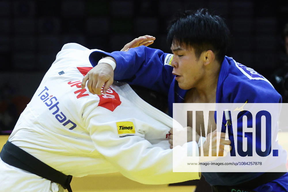 AZERBAIJAN, BAKU - OCTOBER 8, 2026: Sanshiro Murao (L) of Japan and Goki Tajima of Japan compete in their -90 kg bout as part of the 2026 World Judo Championships at the National Gymnastics Arena. Mikhail Sinitsyn TASS 98959052