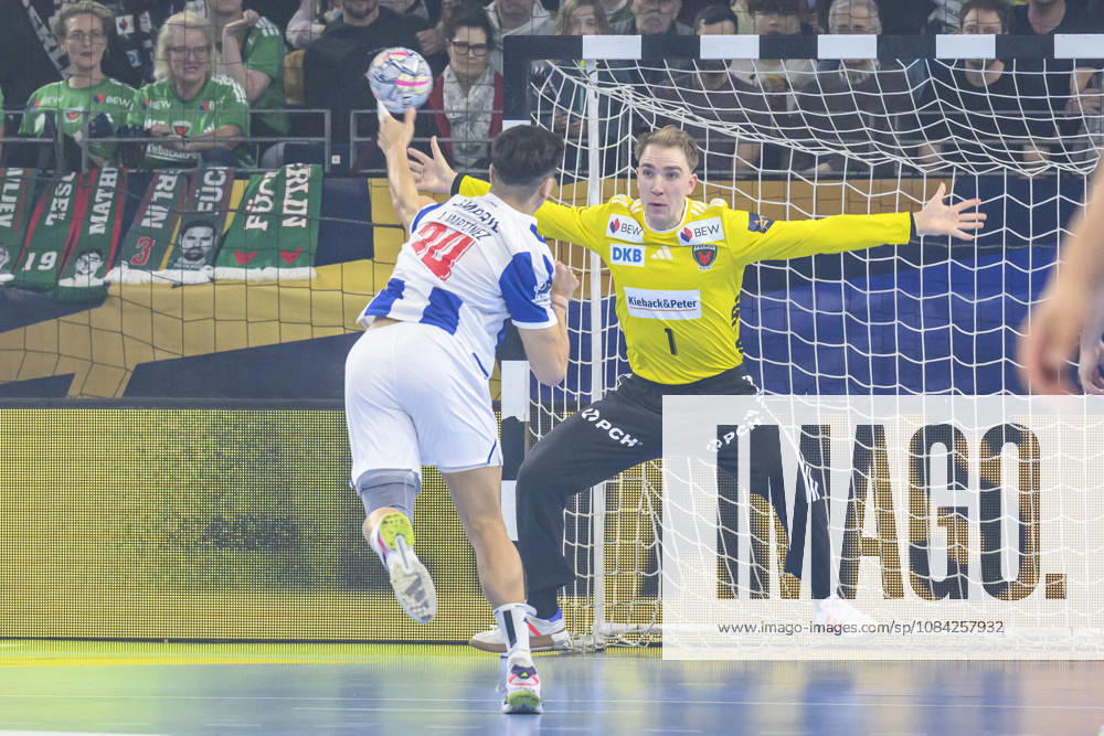 Pictured, from left: Antonio Martinez (FC Porto), 24; Lasse Ludwig (Füchse Berlin), 01; tackle, action, battle, fighting for the ball, in front of the goal, GER, Berlin, handball, Füchse Berlin vs. FC Porto, EHF Champions League, Matchday 3 of Group A, at the Max Schmeling Halle, Am Falkplatz 1, October 8, 2026,