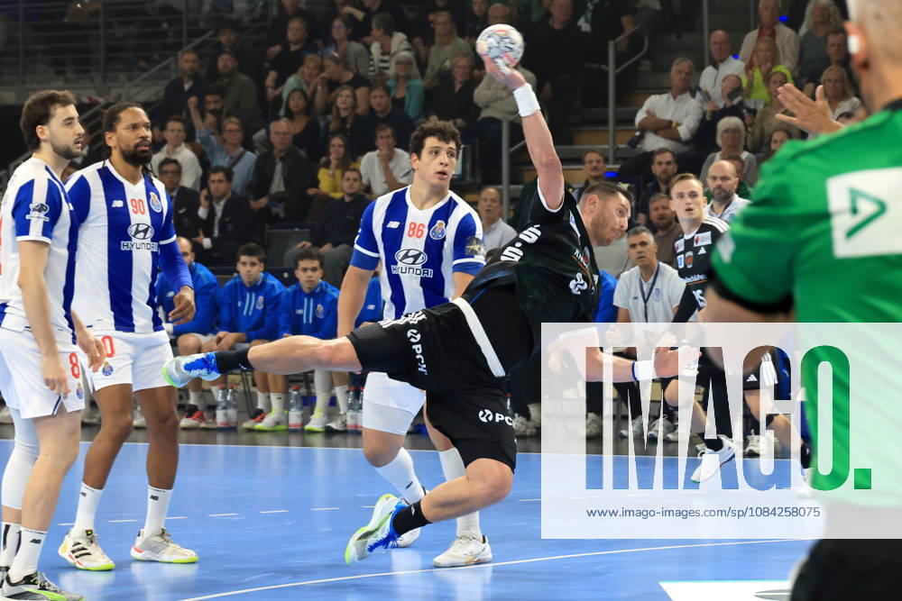 GER Germany, Handball, EHF Champions League, October 8, 2026, 2026–2027 season, Berlin, Fuechse Berlin vs. FC Porto, Mijajlo Marsenic, Fuechse Berlin 93, nordphoto GmbH, Engler Berlin, Max Schmeling Halle, Berlin, Germany