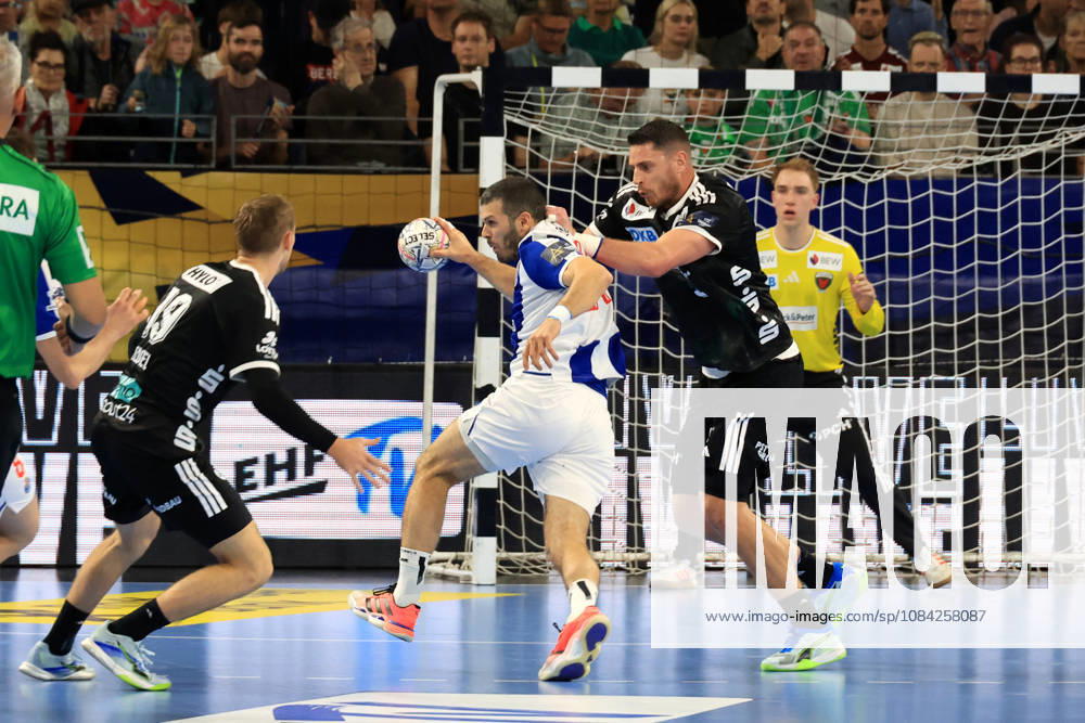 GER Germany, Handball, EHF Champions League, October 8, 2026, 2026–2027 season, Berlin, Füchse Berlin vs. FC Porto; Lasse Ludwig (Füchse Berlin) 1, Mijajlo Marsenic (Füchse Berlin) 93, Mathias Gidsel (Füchse Berlin) 19, Rui Silva (FC Porto) 14; nordphoto GmbH, Engler Berlin, Max Schmeling Halle, Berlin, Germany