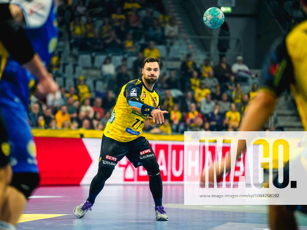 Opel HBL Handball, Rhein-Neckar Löwen vs. ThSV Eisenach; from left: Dani Baijens, Rhein-Neckar Löwen