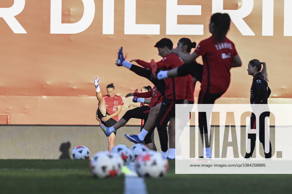 Turkiye Women s National Football Team complete preparations for Slovenia match ISTANBUL, TURKIYE - OCTOBER 08 : Players of the Turkish Women s National Football Team attend a training session ahead of the 2027 FIFA Women s World Cup European Qualifiers play-off first leg match against Slovenia, at Pendik Stadium in Istanbul, Turkiye on October 08, 2026. Fatma Nur Arslan Anadolu Istanbul Turkey. Editorial use only. Please get in touch for any other usage.