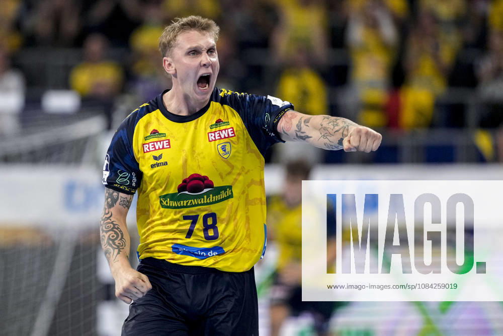 Edwin Aspenbäck RNL, 78, a player for the Rhein Neckar Löwen, celebrates a goal, celebration, cheering, goal celebration, goal scored, celebrate the goal, goal, celebration, celebrating the goal, joy, happiness, happy, optimistic, positive, game scene, highlight, still image, single photo, action, October 8, 2026, Mannheim, Germany, handball, Bundesliga, Rhein-Neckar Löwen vs. ThSV Eisenach