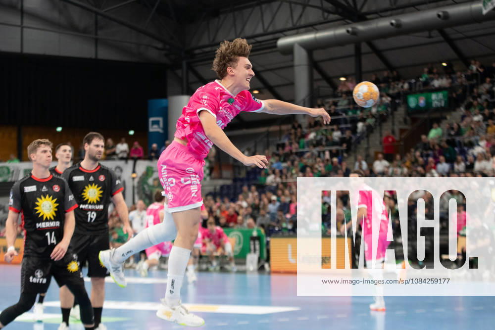 Handball, HBL2: SC DHfK Leipzig vs. TuS N Lübbecke, October 8, 2026; Anton Voß 34; SC DHfK Leipzig with a shot; Handball, 2nd Bundesliga, 2026–2027 season, Matchday 7: SC DHfK Leipzig vs. TuS N Lübbecke on October 8, 2026, at the Quarterback Immobilien Arena Leipzig