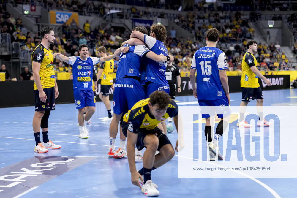 ThSV Eisenach players, cheering, celebrate, celebration, joy, happy, confident, optimistic, positive, game scene, October 8, 2026, Mannheim, Germany, handball, Bundesliga, Rhein-Neckar Löwen, ThSV Eisenach
