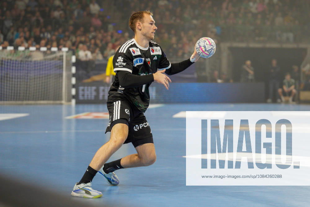 Pictured: Mathias Gidsel of Füchse Berlin, age 19, in action on August 10, 2026; Füchse Berlin vs. FC Porto, EHF Handball Champions League, 2026–27 season, Max Schmeling Halle
