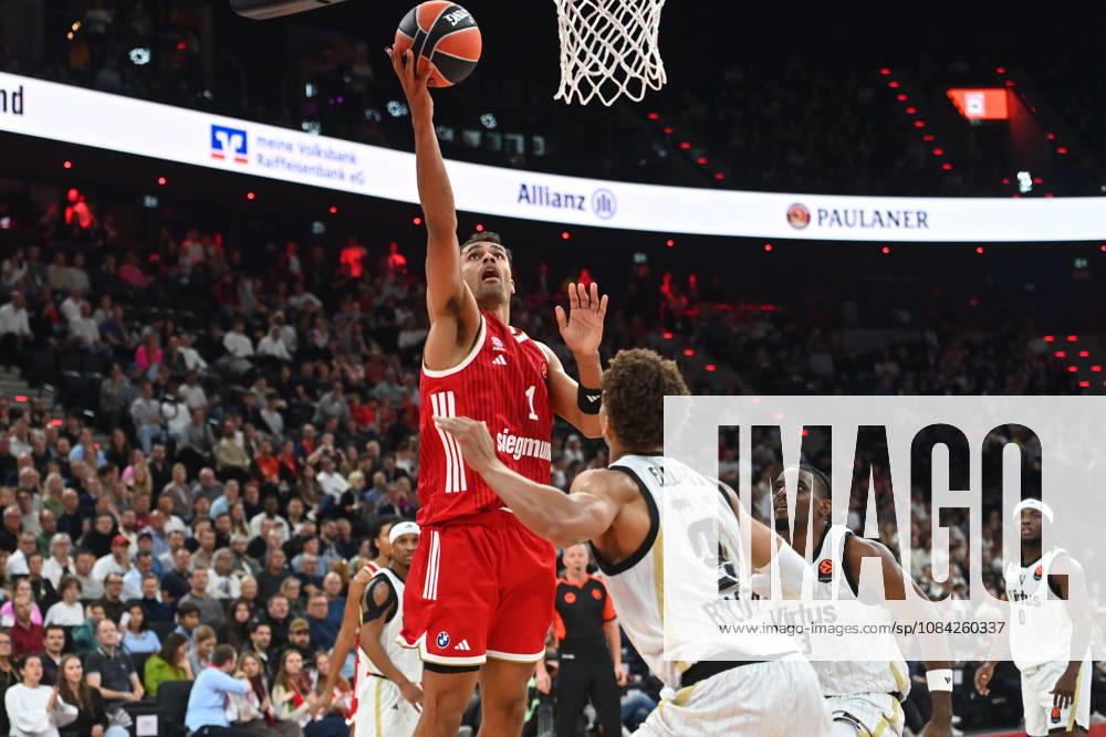 Oscar DA SILVA FCB, Action, One-on-one against Kessler EDWARDS, Bologna Basketball EuroLeague, 2026–2027 Season, FC Bayern Munich vs. Virtus Bologna on October 8, 2026, S A P G A R D EN
