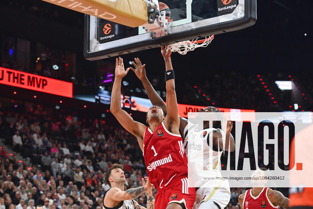 Oscar DA SILVA FCB, Action, One-on-One Against Allou DIARRA, Bologna Basketball EuroLeague, 2026–2027 Season, FC Bayern Munich vs. Virtus Bologna on October 8, 2026, S A P G A R D EN