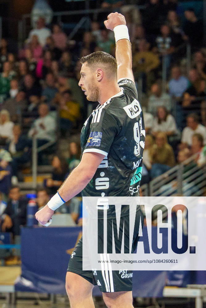 Pictured: Mijajlo Marsenic, Füchse Berlin, 93, celebration, joy, October 8, 2026; Füchse Berlin vs. FC Porto, EHF Handball Champions League, 2026–27 season, Max Schmeling Halle