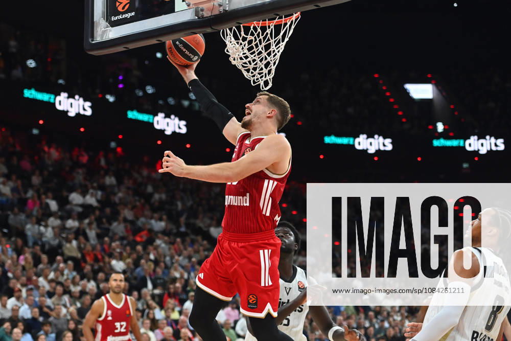 Andreas OBST FCB scores, EuroLeague Basketball, 2026–2027 season, FC Bayern Munich vs. Virtus Bologna on October 8, 2026, S A P G A R D EN