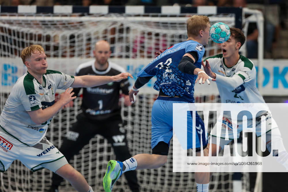 Torben Matzken, TVB Stuttgart, 22, loses the ball (GER), TVB Stuttgart vs. HSG Wetzlar, Handball, Opel Handball Bundesliga, Matchday 8, 2026–2027 season, October 8, 2026 GER, TVB Stuttgart vs. HSG Wetzlar, Handball, Opel Handball Bundesliga, Matchday 8, 2026–2027 season, October 8, 2026 Stuttgart