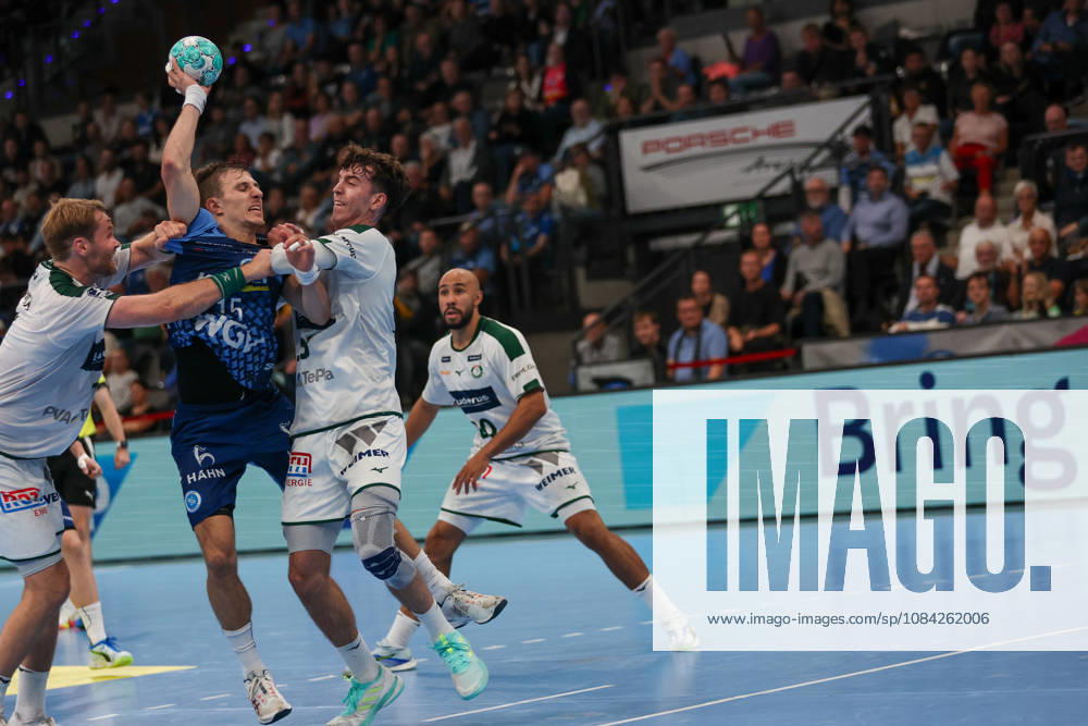 Simone Mengon, TVB Stuttgart, No. 15 on the shot, GER, TVB Stuttgart vs. HSG Wetzlar, Handball, Opel Handball Bundesliga, Matchday 8, 2026–2027 season, October 8, 2026, GER, TVB Stuttgart vs. HSG Wetzlar, Handball, Opel Handball Bundesliga, Matchday 8, 2026–2027 season, October 8, 2026, Stuttgart