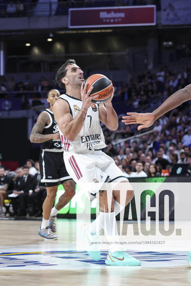 Facundo Campazzo of Real Madrid in action during the Euroleague Basketball Regular Season Round 4 game between Real Madrid v Partizan Mozzart Bet Belgrade at Movistar Arena on October 08, 2026 in Madrid, Spain. Real Madrid V Partizan Mozzart Bet Belgrade - Euroleague 2025 2026 - ZUMAa181 20261008_zaa_a181_229