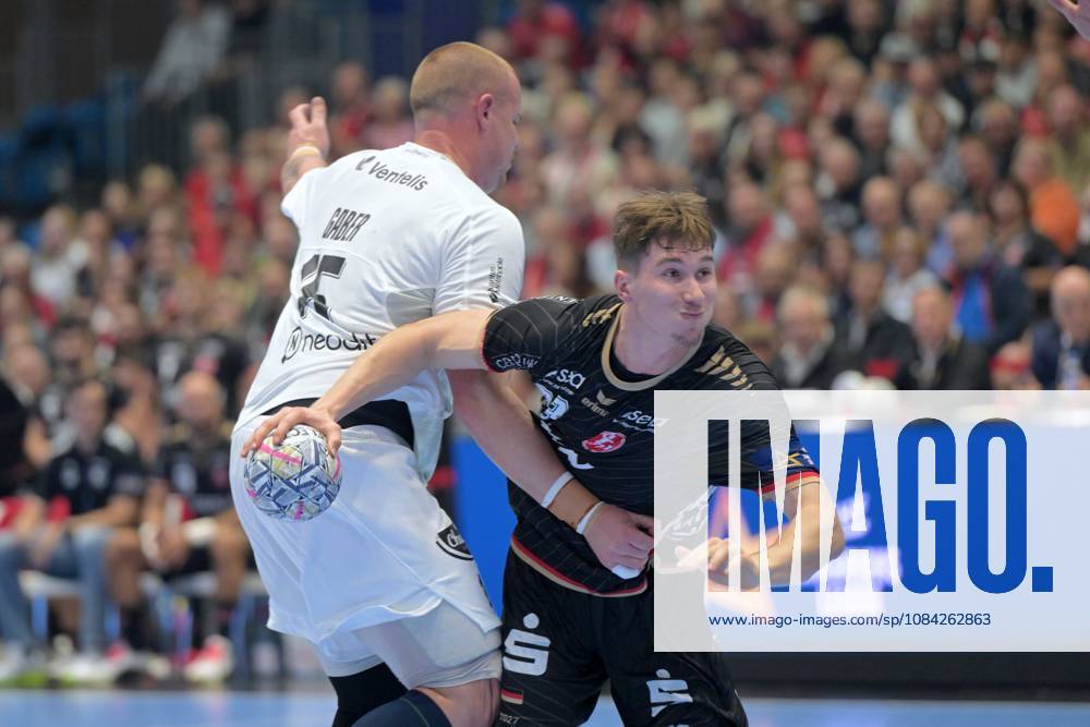 Luca Sigrist, MT Melsungen 28 (on the ball), Matej Gaber, HBC Nantes 15 (L), GER, MT Melsungen vs. HBC Nantes (FRA), Handball, Men s Champions League, Group Matches, 2026–2027 Season, October 8, 2026, GER, MT Melsungen vs. HBC Nantes, Handball, Men’s Champions League, Group Match, 2026–2027 Season, October 8, 2026, Kassel