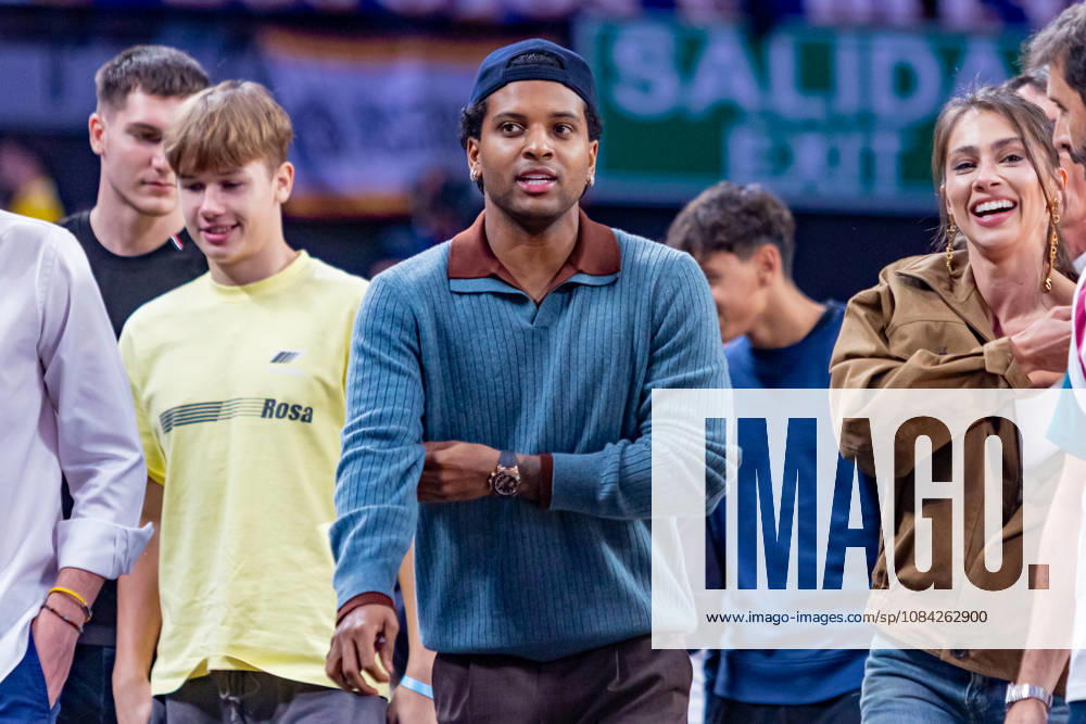 ESP EuroLeague: Real Madrid vs. Partizan Belgrade. Rodrygo Goes, a player for Real Madrid CF, during the EuroLeague game between Real Madrid and Partizan Mozzart Bet Belgrade, played at Movistar Arena on October 8, 2026, in Madrid, Spain. Madrid, Spain. Basketball