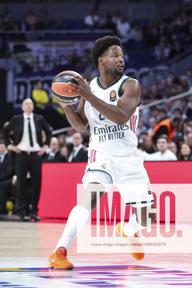 Andres Feliz of Real Madrid in action during the Euroleague Basketball Regular Season Round 4 game between Real Madrid v Partizan Mozzart Bet Belgrade at Movistar Arena on October 08, 2026 in Madrid, Spain. Real Madrid V Partizan Mozzart Bet Belgrade - Euroleague 2025 2026 - ZUMAa181 20261008_zaa_a181_233