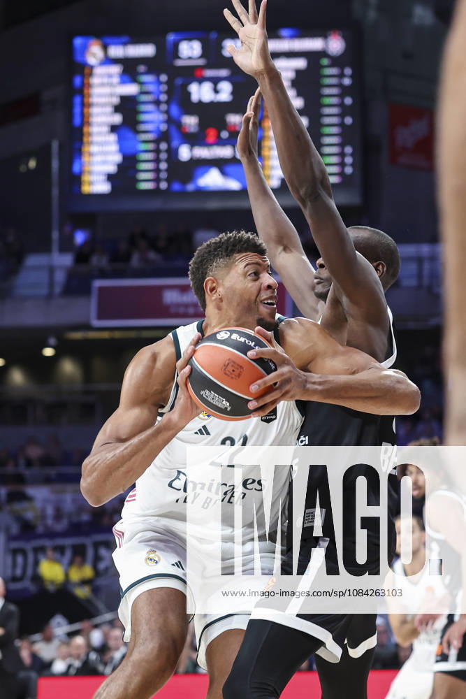 Walter Samuel Tavares da Veiga of Real Madrid and Bandja Sy of Partizan Mozzart Bet Belgrade in action during the Euroleague Basketball Regular Season Round 4 game between Real Madrid v Partizan Mozzart Bet Belgrade at Movistar Arena on October 08, 2026 in Madrid, Spain. Real Madrid V Partizan Mozzart Bet Belgrade - Euroleague 2025 2026 - ZUMAa181 20261008_zaa_a181_238