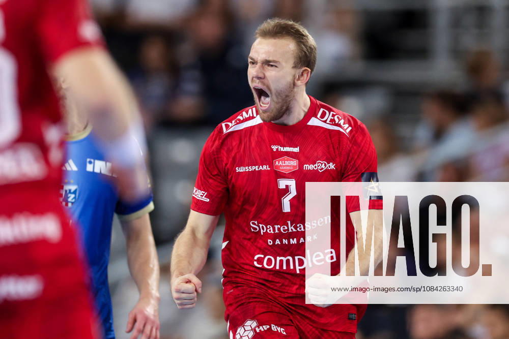 HC Zagreb v Aalborg Handbold - EHF Champions League Men Group Phase - Group C ZAGREB, CROATIA - OCTOBER 8: Thomas Arnoldsen of Aalborg Handbold celebrates after a goal during the EHF Champions League match between HC Zagreb and Aalborg Handbold at Arena Zagreb on October 8, 2026 in Zagreb, Croatia. IgorxKralj PIXSELL