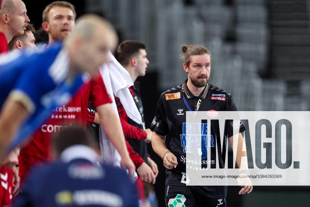 HC Zagreb v Aalborg Handbold - EHF Champions League Men Group Phase - Group C ZAGREB, CROATIA - OCTOBER 8: Head coach of Aalborg Handbold Simon Dahl Jorgensen looks on during the EHF Champions League match between HC Zagreb and Aalborg Handbold at Arena Zagreb on October 8, 2026 in Zagreb, Croatia. IgorxKralj PIXSELL