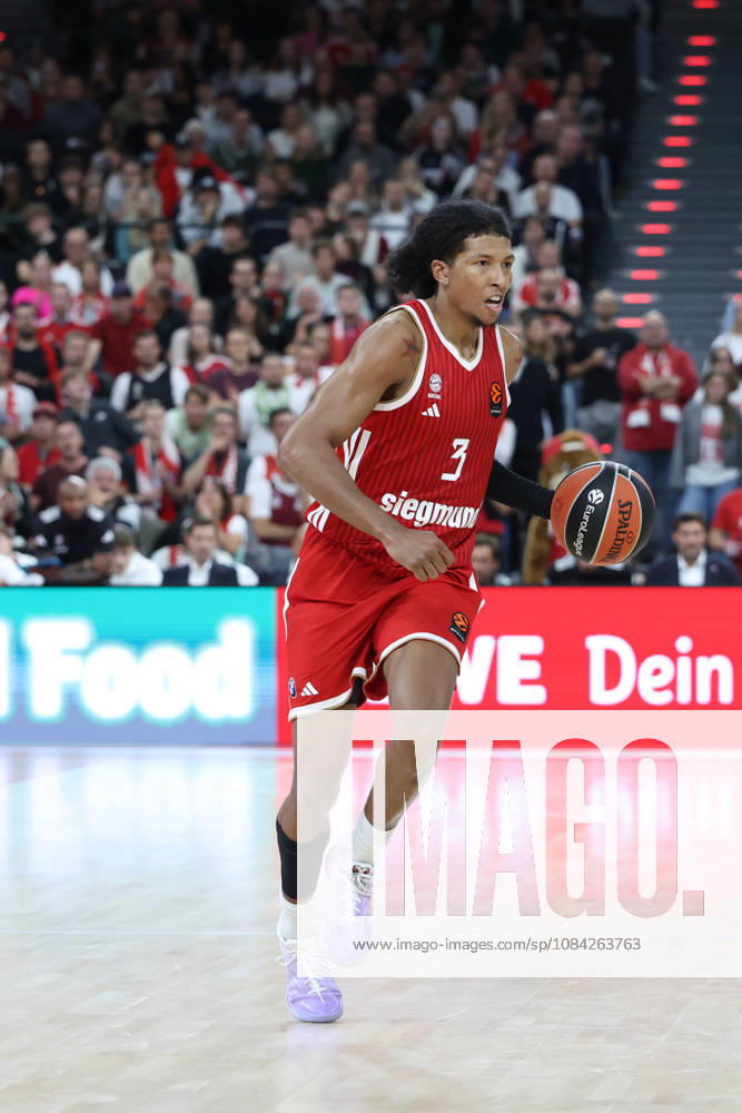 MarJon Beauchamp, FC Bayern Basketball, No. 3 with the ball, GER, FC Bayern Basketball vs. Virtus Bologna, basketball, EuroLeague, Matchday 4, 2026–2027 season, October 8, 2026, GER, FC Bayern Basketball vs. Virtus Bologna, Basketball, EuroLeague, Matchday 4, 2026–2027 Season, October 8, 2026, Munich