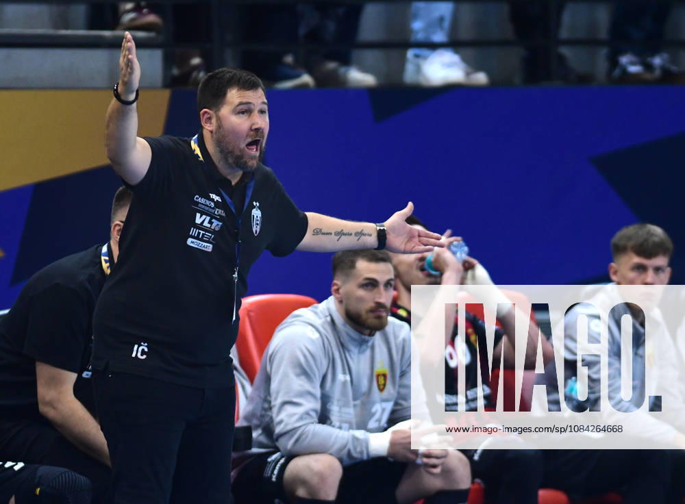 EHF CHAMPIONS LEAGUE. Ivan Cupic headcoach HC Vardar reacts during EHF Champiosn League group phase match between HC Vardar and HC Orlen Wisla Plock in Skopje, North Macedonia, October 19 2026.IMAGo PETR STOJANOVSKI