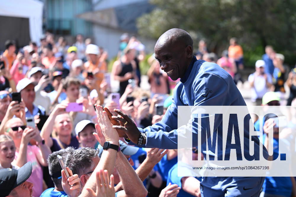 ELIUD KIPCHOGE MELBOURNE MARATHON OP, Elite marathon athlete Eliud Kipchoge during a fan event ahead of the Melbourne Marathon, in Melbourne, Friday, October 9, 2026. ( NO ARCHIVING MELBOURNE VICTORIA Australia