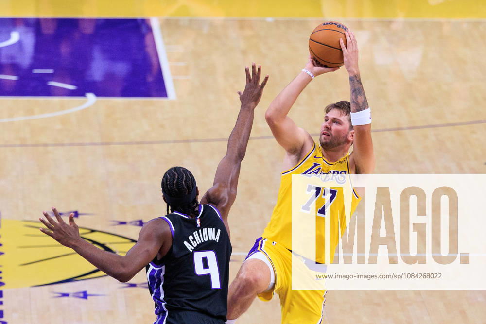 Luka Doncic 77 of the Los Angeles Lakers puts up a shot over Precious Achiuwa 9 of the Sacramento Kings during a preseason NBA, Basketball Herren, USA game on Thursday October 8, 2026 at Crypto.com Arena in Los Angeles, California. JAVIER ROJAS PI Los Angeles USA - ZUMAp124 20261008_zaa_p124_018