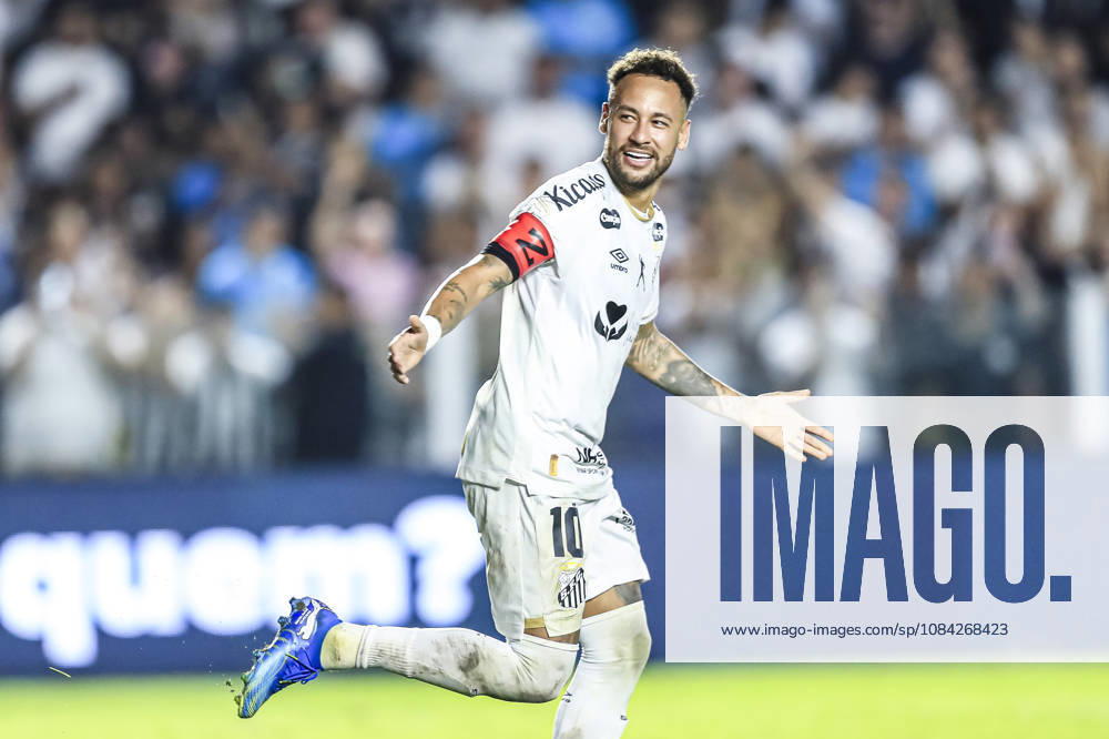 SoO PAULO (SP), BRAZIL OCTOBER 10: Santos player Neymar Jr. during the match between Santos and Flamengo in the 2026 Brazilian Championship at Vila Belmiro Stadium in Santos (SP), Brazil, on Thursday, October 10, 2026., Credit:Marco Miatelo Avalon
