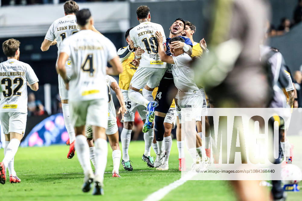 SoO PAULO (SP), BRAZIL OCTOBER 10: Santos player Neymar Jr. during the match between Santos and Flamengo in the 2026 Brazilian Championship at Vila Belmiro Stadium in Santos (SP), Brazil, on Thursday, October 10, 2026., Credit:Marco Miatelo Avalon