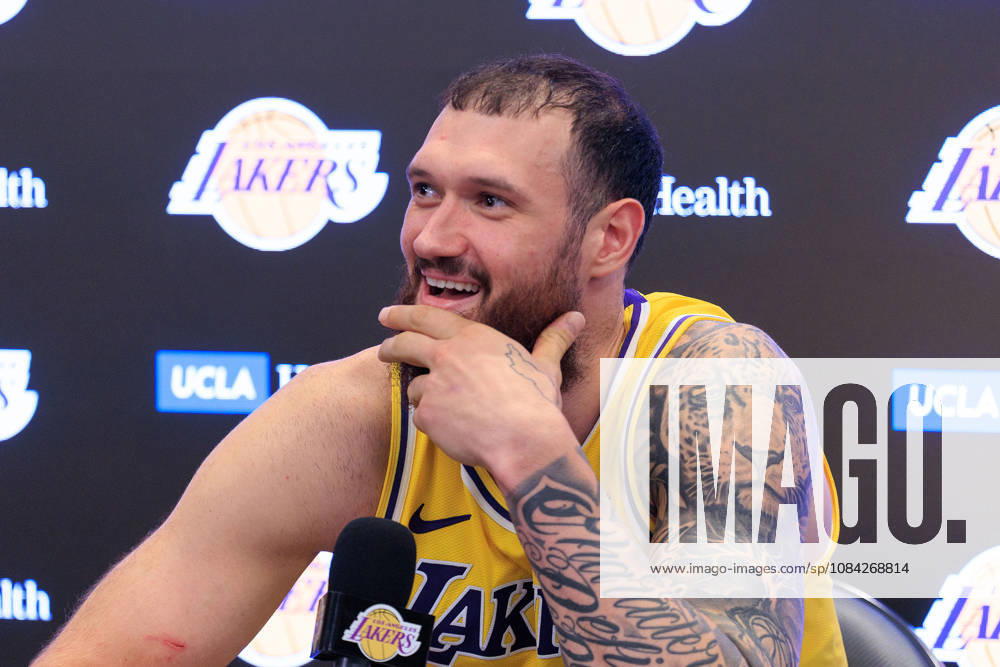 Sandro Mamukelashvili 54 of the Los Angeles Lakers during a press conference, PK, Pressekonferenz after winning a preseason NBA, Basketball Herren, USA game against the Sacramento Kings on Thursday October 8, 2026 at Crypto.com Arena in Los Angeles, California. Lakers defeat Kings, 114 -110. JAVIER ROJAS PI Los Angeles USA - ZUMAp124 20261008_zaa_p124_029