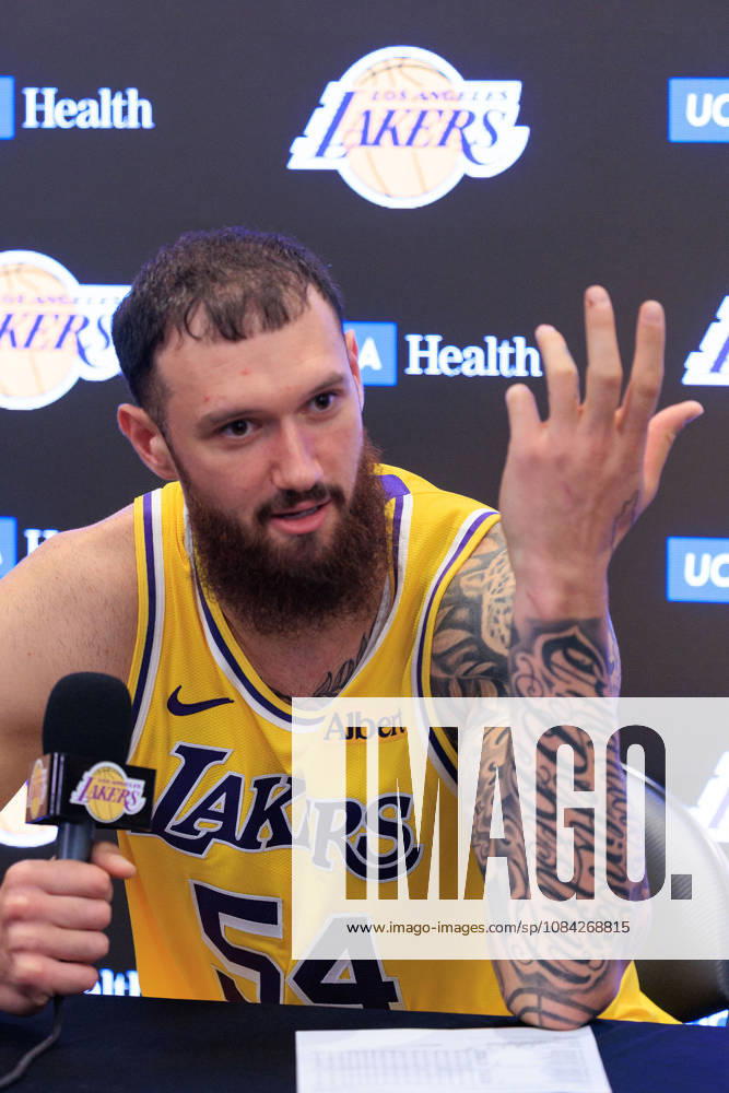 Sandro Mamukelashvili 54 of the Los Angeles Lakers during a press conference, PK, Pressekonferenz after winning a preseason NBA, Basketball Herren, USA game against the Sacramento Kings on Thursday October 8, 2026 at Crypto.com Arena in Los Angeles, California. Lakers defeat Kings, 114 -110. JAVIER ROJAS PI Los Angeles USA - ZUMAp124 20261008_zaa_p124_030