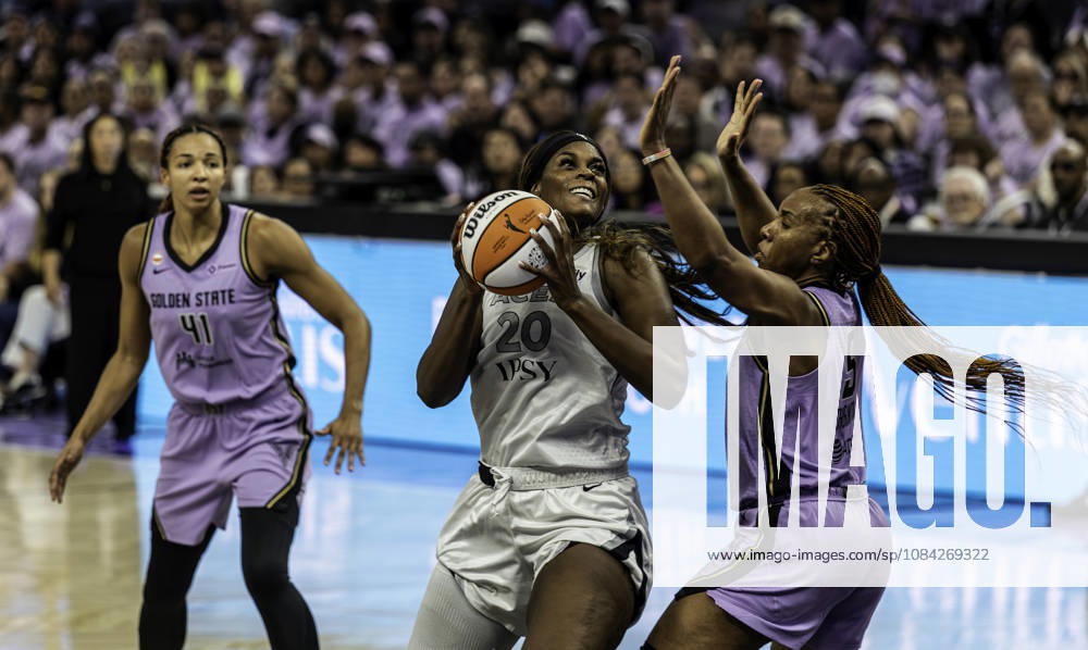 OCT 07 2026 San Francisco, CA U.S.A. Las Vegas Aces center Kalani Brown (20)battles for position in the paint against Golden State Valkyries forward Kayla Thornton (5) and Golden State Valkyries center Kiah Stokes (41)during the WNBA, Basketball Damen, USA semifinals playoff game 2 western conference between the Las Vegas Aces and the Golden State Valkyries at the Chase Centers. CSM San Francisco USA - ZUMAc04_ 20261007_zma_c04_105