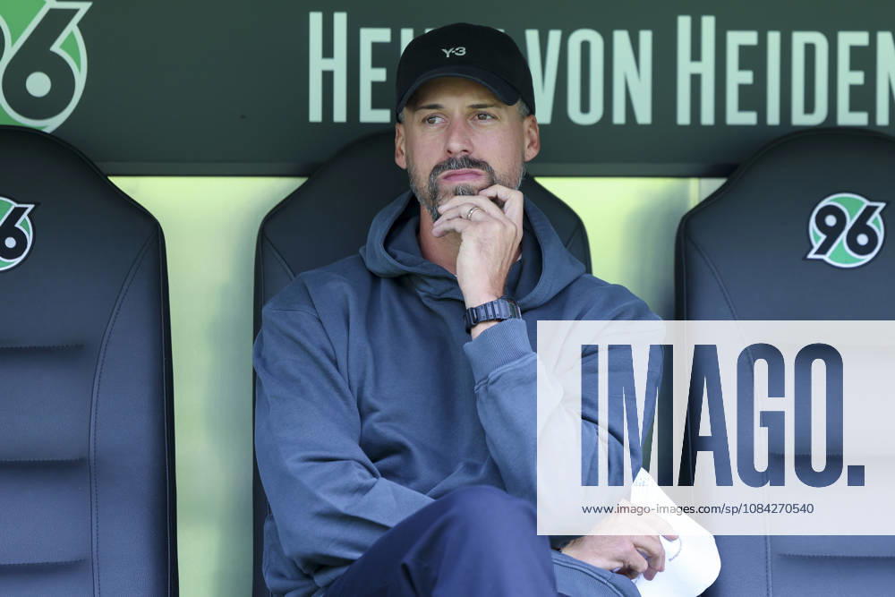 Hannover 96 coach Sandro Wagner watches during the friendly match between Hannover 96 and SC Verl, Heinz von Heiden Arena on October 3, 2026, in Hannover, Germany. Photo by Marco Steinbrenner, DeFodi Images. Coach Sandro Wagner of Hannover 96 looks on during the friendly match between Hannover 96 and SC Verl at Heinz von Heiden Arena on October 3, 2026 in Hannover, Germany. Photo by Marco Steinbrenner, DeFodi Images. Photo by Marco Steinbrenner, DeFodi Images