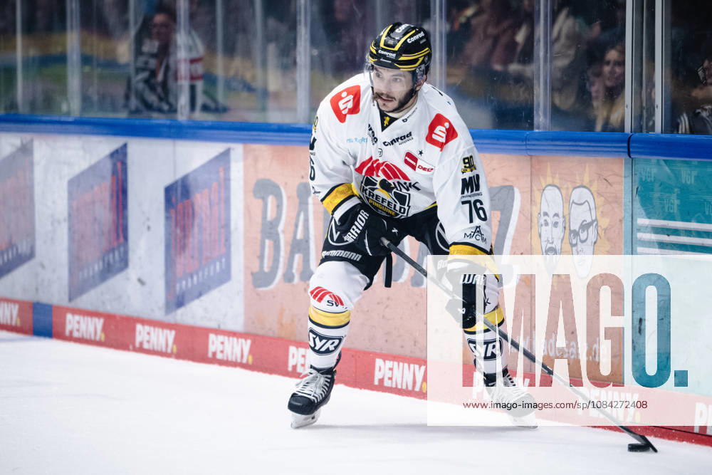Phil Varone, Krefeld Pinguine, 76 GER, Loewen Frankfurt vs. Krefeld Pinguine, Ice Hockey, PENNY DEL, Matchday 7, 2026–2027 Season, October 8, 2026 GER, Loewen Frankfurt vs. Krefeld Pinguine, Ice Hockey, PENNY DEL, Matchday 7, 2026–2027 Season, October 8, 2026 Frankfurt am Main