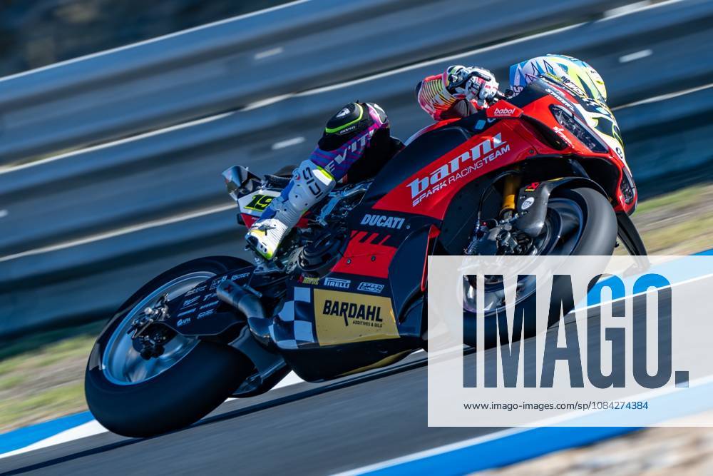 11th stage of the Superbike World Championship, WM, Weltmeisterschaft Estoril, 09 10 2026 - Alvaro Bautista (19), Barni Spark Racing rider, during free practice 1, of the 11th round of the SBK world championship, at the Estoril circuit Portugal Lisbon portugal