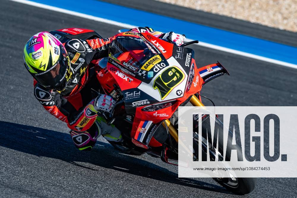 WSBK 11th stage in Estoril Estoril (Portugal), 09 10 2026 - Alvaro Bautista (19), Barni Spark Racing rider, during free practice 1, of the 11th round of the SBK World Championship, WM, Weltmeisterschaft at the Estoril circuit Portugal Lisbon portugal