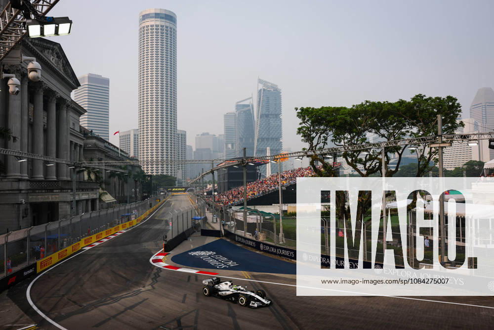 F1 - SINGAPORE GRAND PRIX 2026 11 PEREZ Sergio (mex), Cadillac F1 Team MAC-26, action during the 2026 Formula 1 Singapore Grand Prix, 17th round of the 2026 Formula One World Championship, WM, Weltmeisterschaft from October 9 to 11, 2026 on the Marina Bay Street Circuit, in Singapore, Singapore - SingaporeSingapore