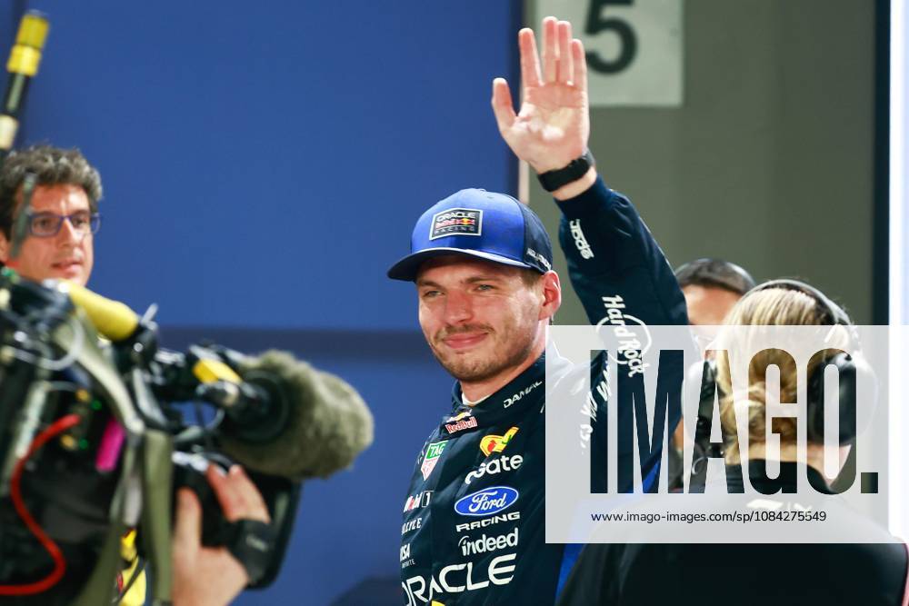 VERSTAPPEN Max (NLD), Red Bull Racing Ford RB22, portrait, F1 GP 17 Singapore 2026; ALONSO Fernando (SPA), Aston Martin F1 Team Honda AMR26, portrait, F1 GP 17 Singapore 2026; Singapore