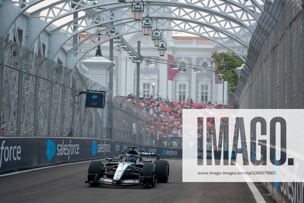 George Russell (GBR) (Mercedes-AMG Petronas F1 Team) during free practice 1 of the Formula 1 Singapore Grand Prix 2026 at the Marina Bay Street Circuit. F1 2026: (Free Practice 1) Singapore Grand Prix In Singapore, Singapore - 09 Oct 2026 - ZUMAs197 20261009_aaa_s197_062