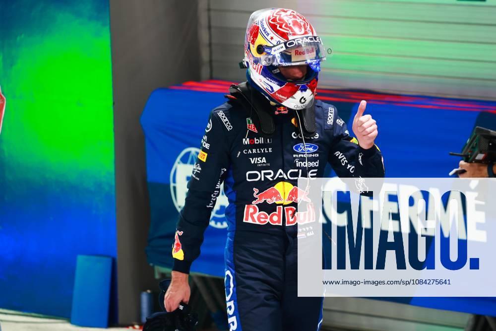 VERSTAPPEN Max (NLD), Red Bull Racing Ford RB22, portrait, F1 GP 17 Singapore 2026; ALONSO Fernando (SPA), Aston Martin F1 Team Honda AMR26, portrait, F1 GP 17 Singapore 2026; Singapore