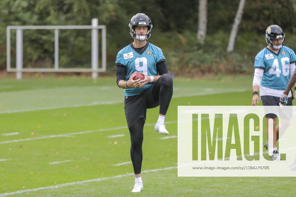 Logan Cooke of the Jacksonville Jaguars training during the Jacksonville Jaguars team practise and media as part of the London NFL, American Football Herren, USA Series 2026, at the Grove, Chandler’s Cross, Hertfordshire, England, on 09 October 2026. Jody Demay - Davies SPP