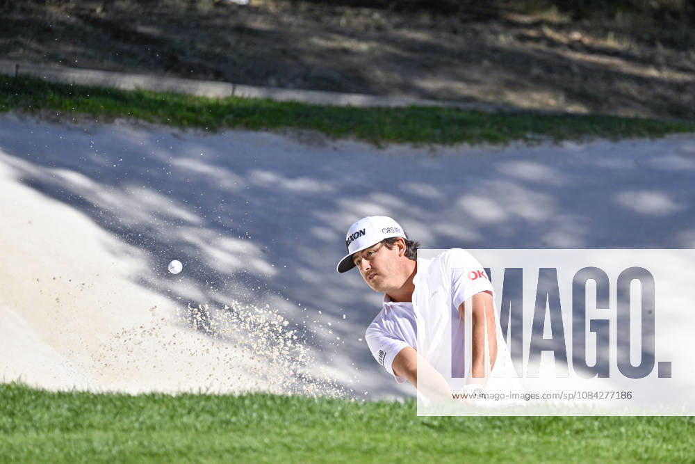 DARIUS VAN DRIEL of Netherlands hitting the ball out of the bunker during the Open de Espao±a presented by Madrid at Club de Campo Villa de Madrid on October 09, 2026 in Madrid, Spain. Open GOLF De Spain Presented By Madrid - 10.09.26 (Second Day) - ZUMAc312 20261009_zsp_c312_191