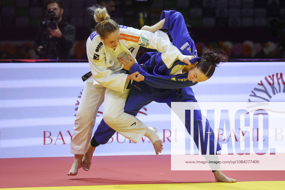 AZERBAIJAN, BAKU - OCTOBER 9, 2026: Yael van Heemst (L) of the Netherlands and Anna Monta Olek of Germany compete in their -78 kg bout as part of the 2026 World Judo Championships at the National Gymnastics Arena. Mikhail Sinitsyn TASS 98995208
